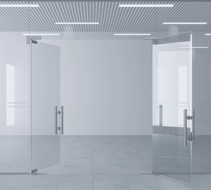 ประตูกระจกบานสวิง